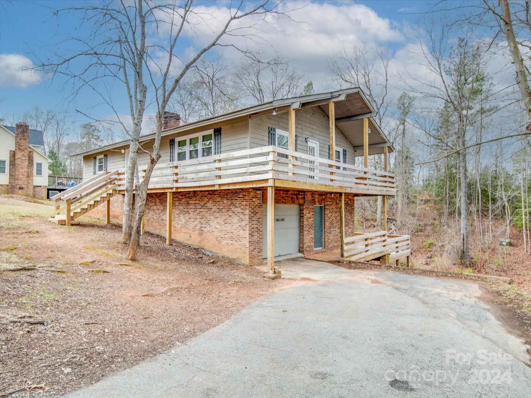 Oregon Trl, Lincolnton, NC 28092