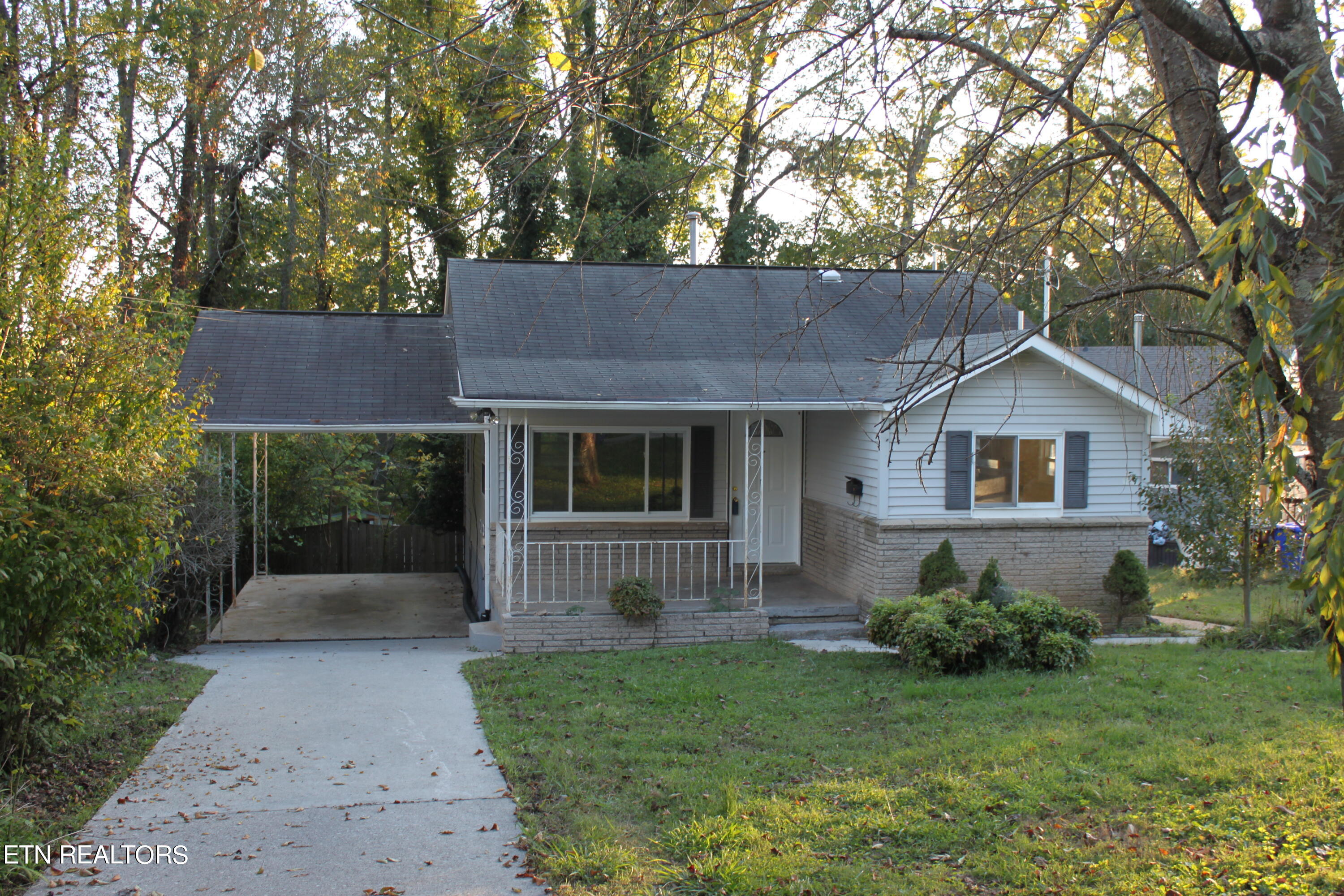 Wainwright Rd, Oak Ridge, TN 37830