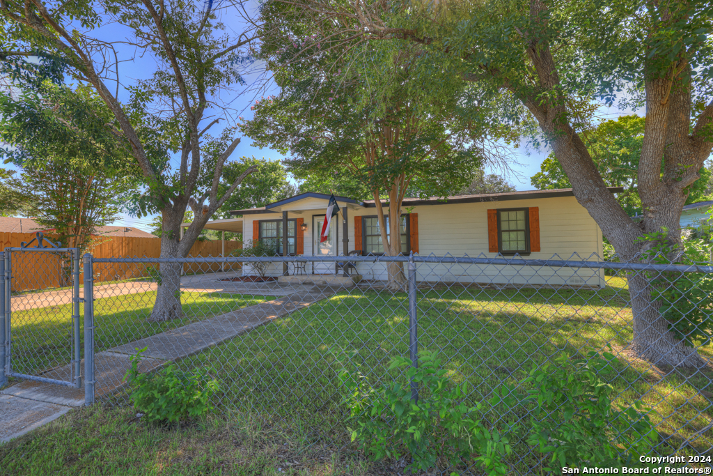 Guadalupe St, Seguin, TX 78155