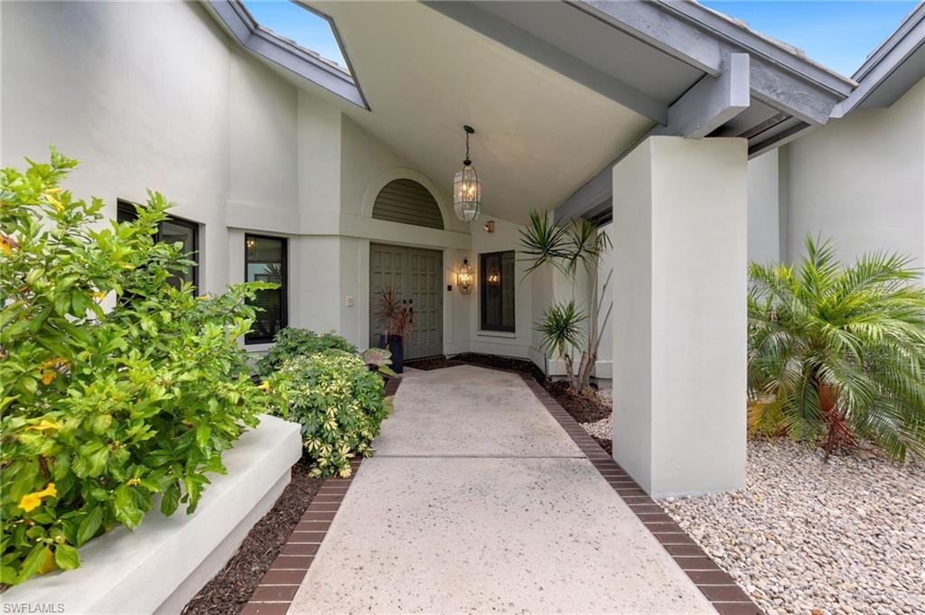 Residential in NAPLES 4