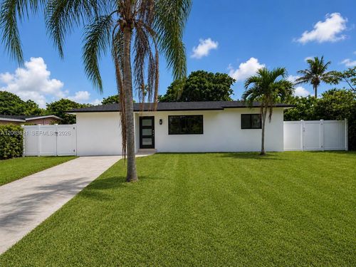 1141 Ne 166th St, North Miami Beach, FL, 33162-3810 | Card Image