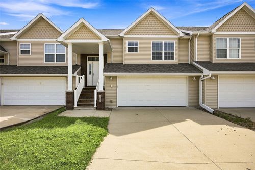 105 Pedersen St, West Branch, IA, 52358-9713 | Card Image