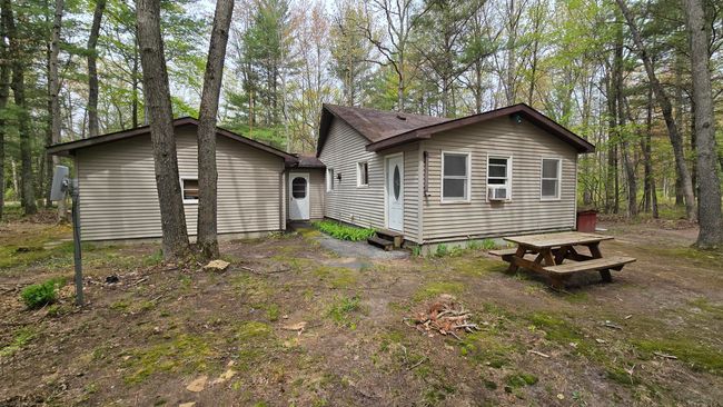 211 Skocelas Rd N, House other with 2 bedrooms, 1 bathrooms and null parking in Manistee MI | Image 5