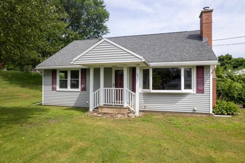 75 E Washington St, Rutland, VT, 05701-4201 | Card Image