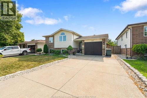 3283 Blairwood Crt, Windsor, ON, N8W5M7 | Card Image