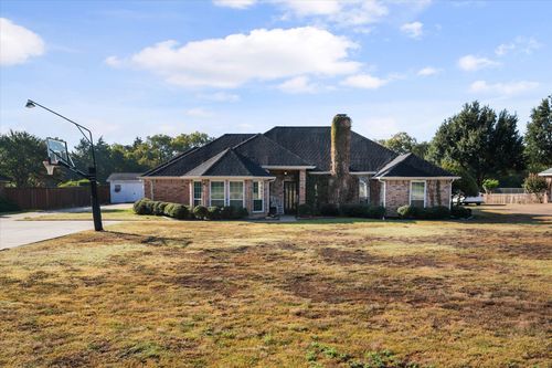 120 Suburban Dr, Ovilla, TX, 75154-1628 | Card Image