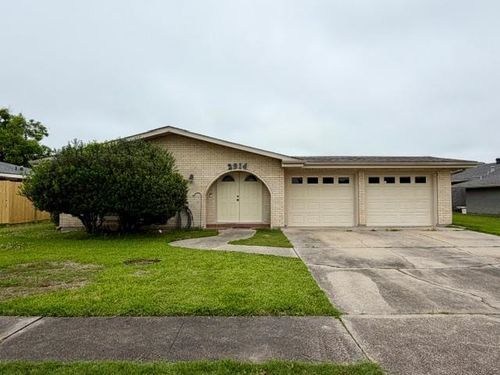 2914 Creole Dr, Houma, LA, 70364-1916 | Card Image