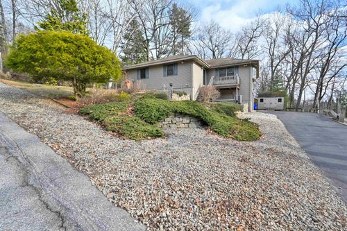 387 Harrison Street, Manchester, NH, 03104 | Card Image