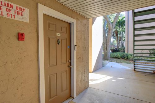 506-7667 Wickham Rd, MELBOURNE, FL, 32940-8148 | Card Image