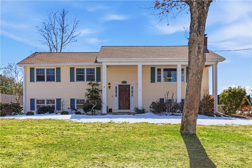 5 South Dr, Ashaway, RI, 02804-1304 | Card Image