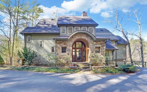 126 Jenkins Cir, Lakemont, GA, 30552-3319 | Card Image