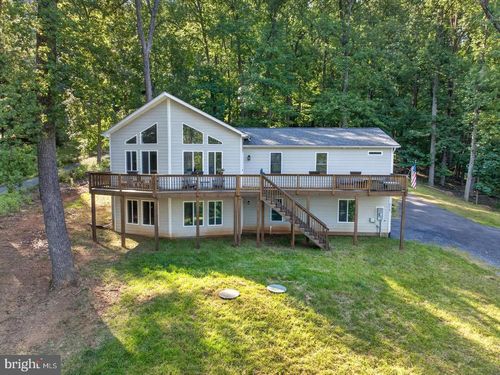 515 Red Bud Ln, FRONT ROYAL, VA, 22630-5785 | Card Image