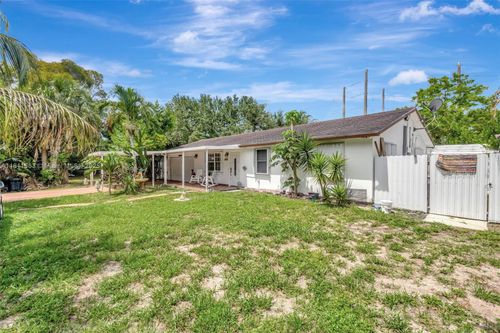 4035 110th Ave N, West Palm Beach, FL, 33411-9161 | Card Image