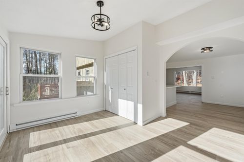 b-25L English Range Rd, Derry, NH, 03038 | Card Image