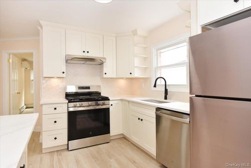 57 Cloverdale Blvd, Oakland Gardens, NY, 11364-2450 | Card Image