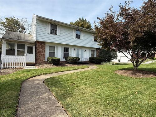 19 Gordon Dr, Palmer Twp, PA, 18045-5814 | Card Image