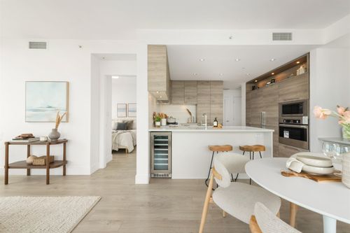 2310-7358 Edmonds St, Burnaby, BC, V3N0H1 | Card Image