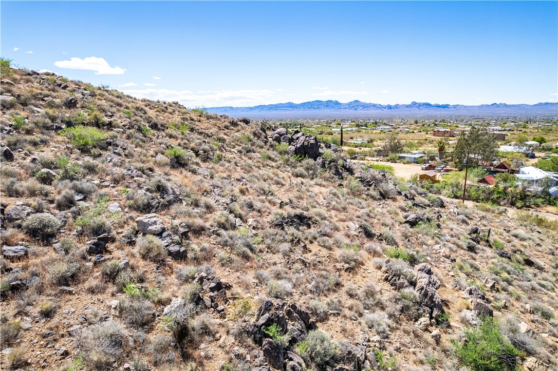 Land in Golden Valley