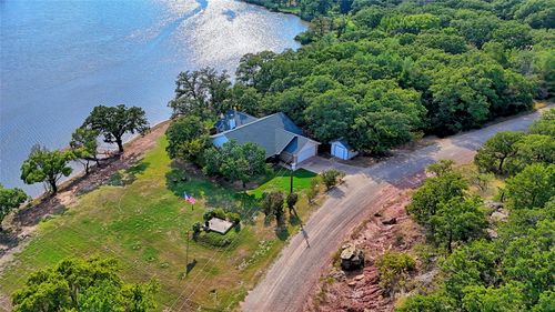 137 Apache Trl, Nocona, TX, 76255-9434 | Card Image