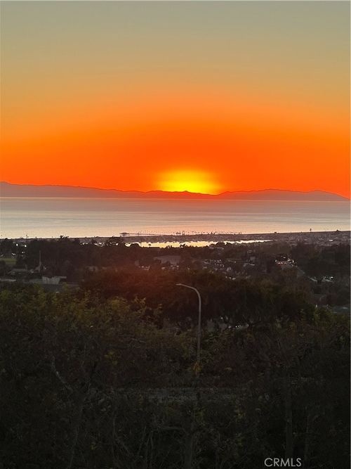 18 Barlovento Ct, Newport Beach, CA, 92663-2359 | Card Image
