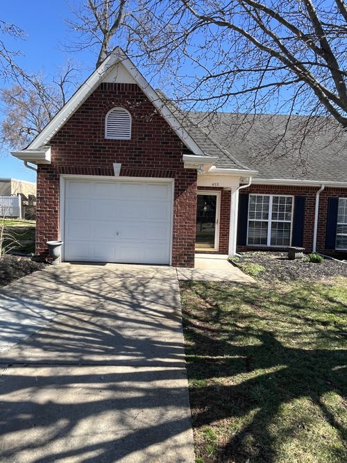 655 Potomac Pl, Smyrna, TN, 37167-9350 | Card Image