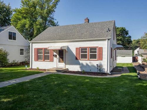 1149 Smith Ave S, West Saint Paul, MN, 55118-2024 | Card Image