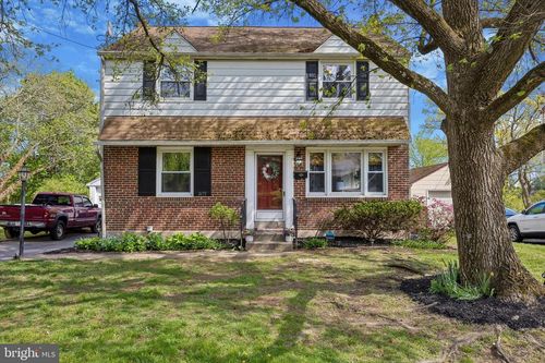 1479 N Hills Ave, WILLOW GROVE, PA, 19090-4212 | Card Image