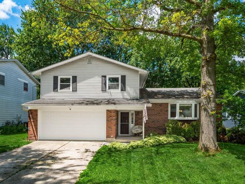 625 Heritage Blvd, Delaware, OH, 43015-1119 | Card Image