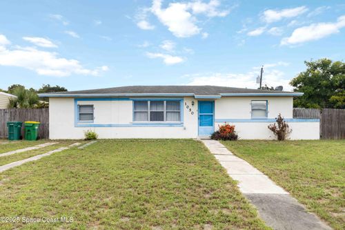 1050 W Highland Dr, COCOA, FL, 32922-6722 | Card Image