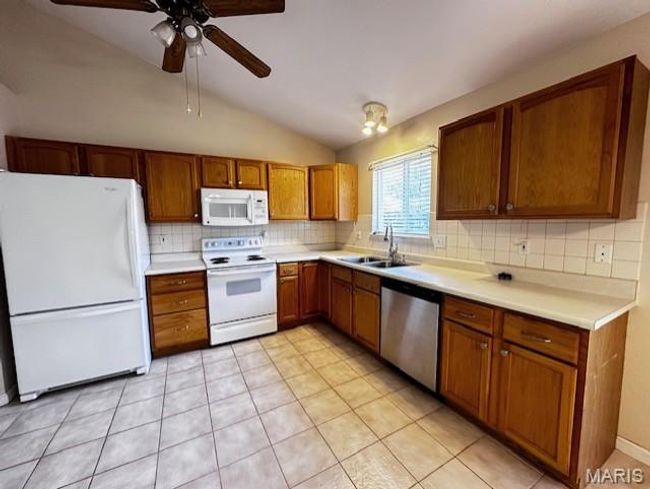 3121 Post Run Dr, House other with 3 bedrooms, 2 bathrooms and 2 parking in O Fallon MO | Image 9