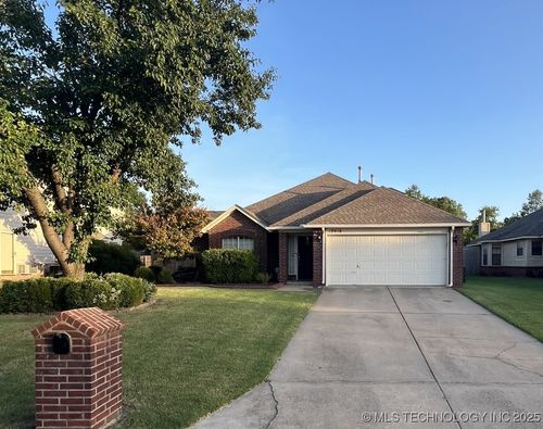 19416 E 38th St S, Broken Arrow, OK, 74014-1251 | Card Image