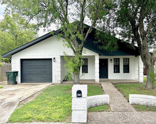 418 Chula Vista Dr, San Juan, TX, 78589-3301 | Card Image