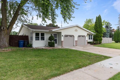 1513 Knapp Street, OSHKOSH, WI, 54902 | Card Image