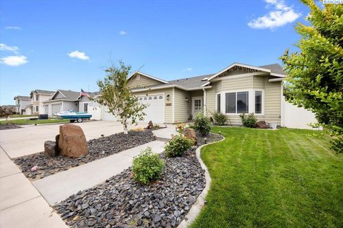 4605 Atlanta Ln, Pasco, WA, 99301-9636 | Card Image