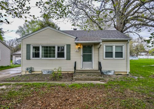 3153 Sportsman Club Rd, Bourbonnais, IL, 60914-4396 | Card Image