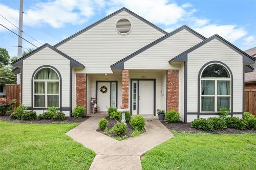 1002 W Washington St, Sherman, TX, 75092-5729 | Card Image