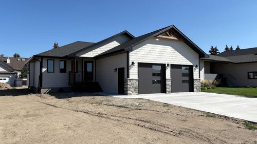 3 Greenview Crescent, Foremost, AB, T0K0X0 | Card Image
