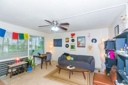 212-1330 Wilder Ave, Honolulu, HI, 96822-4271 | Card Image