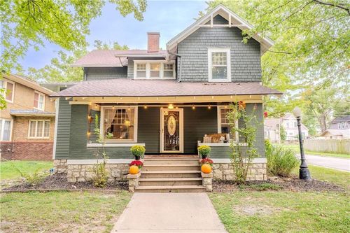 630 S Evergreen Ave, Chanute, KS, 66720-2359 | Card Image