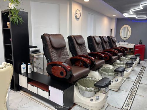 main-1116 College St, Toronto, ON, M6H1B6 | Card Image