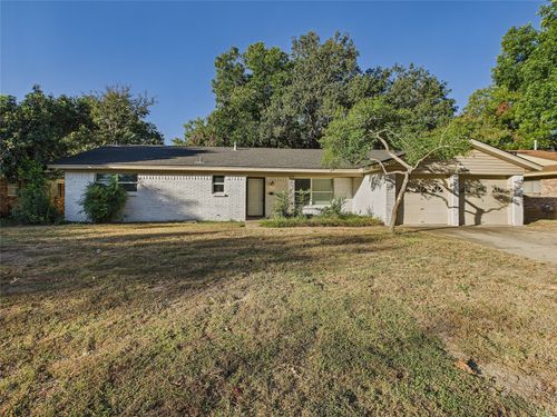 6909 Valhalla Rd, Fort Worth, TX, 76116-9114 | Card Image