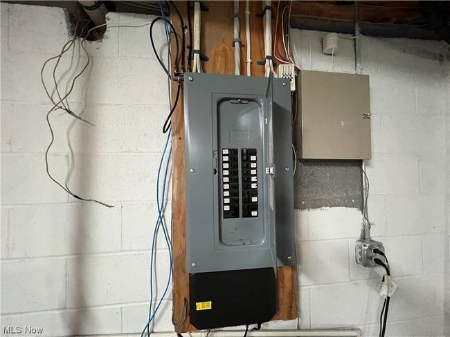 View of utility room | Image 19