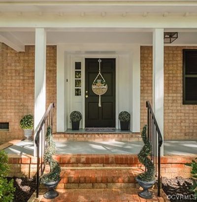 Property entrance with a porch | Image 3