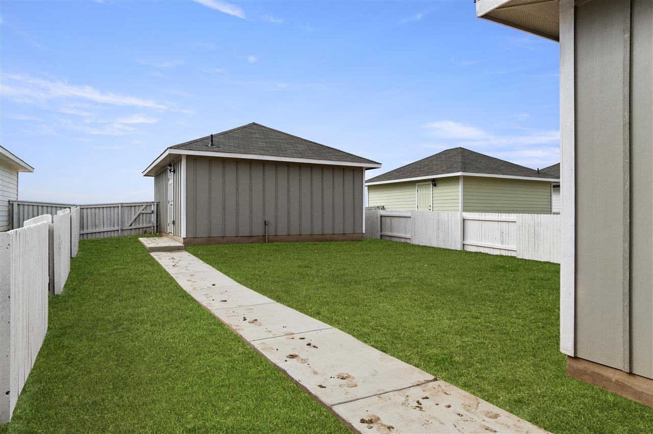 Residential Lease in Kyle 5