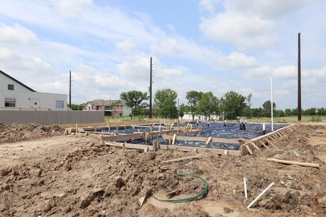 Every foundation at DWH is engineered and it’s inspected three times! We do not do “batch” testing. Rest easy knowing your foundation comes with a 10 year warranty. | Image 11