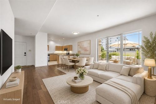 215-917 S New Hampshire, Los Angeles, CA, 90006 | Card Image