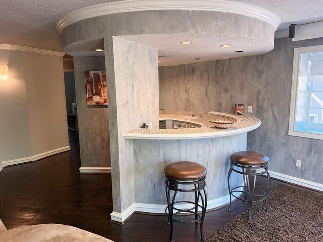 Upstairs Bar in Theater | Image 36
