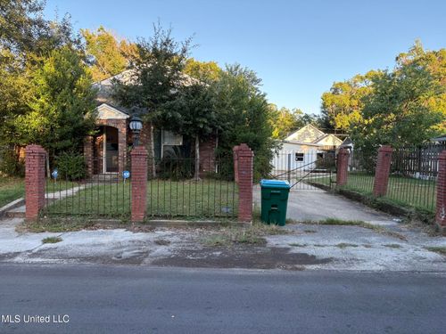 2308 East Ave, Gulfport, MS, 39501-3327 | Card Image