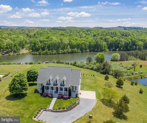 180 Isaac Dr, GORE, VA, 22637-2242 | Card Image
