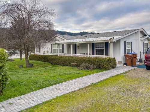 125 Rose Ave, Myrtle Creek, OR, 97457-9766 | Card Image